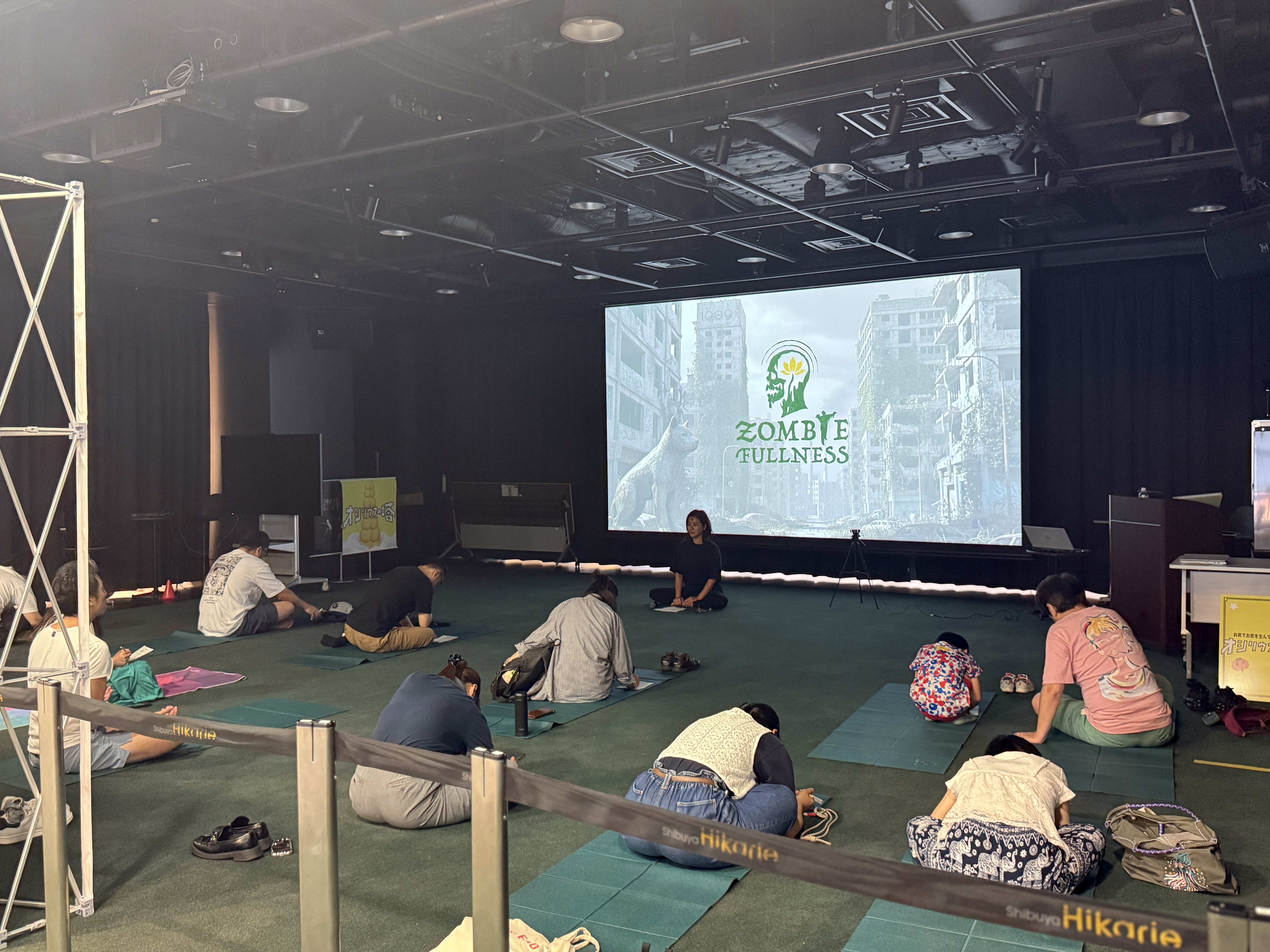 渋谷ヒカリエ会場全景